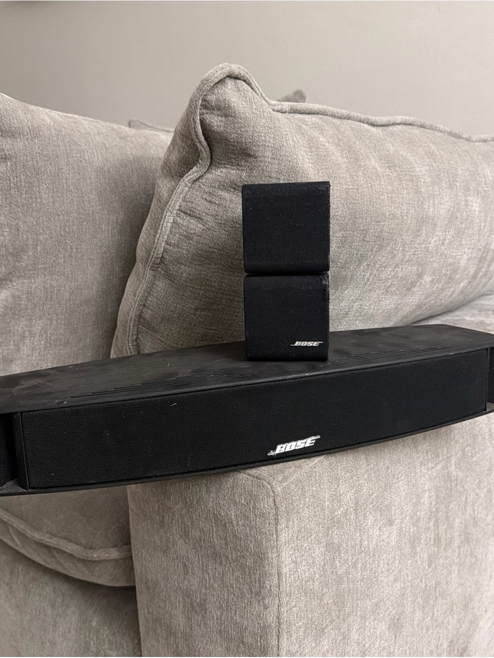 Bose VCS-10 Center Channel Speaker Black and Bose Double Cube Speaker x1